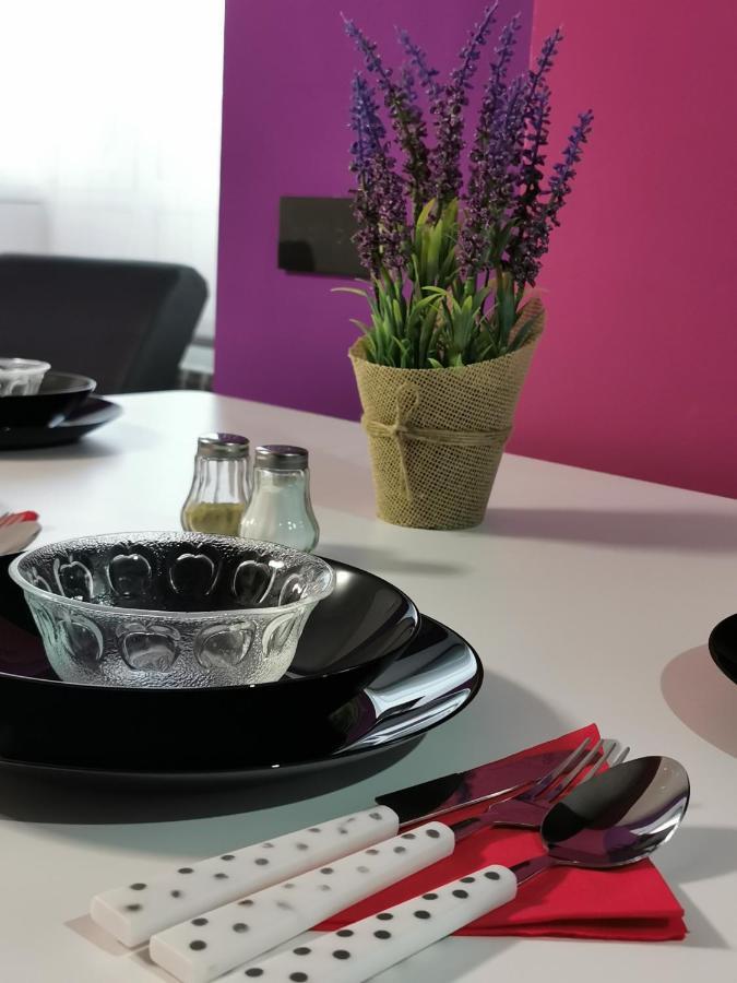 Apartament Asr Piatra Neamţ Exteriör bild